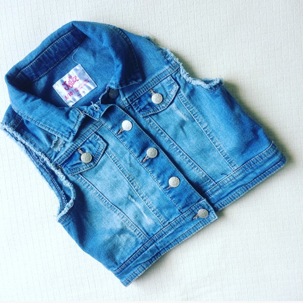 Justice vest